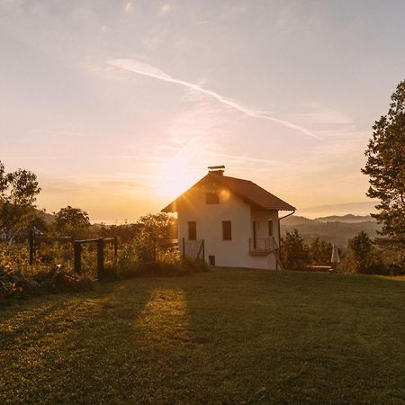 Apartma Hisa Na Ravnah With Hot Tub Pisece Экстерьер фото